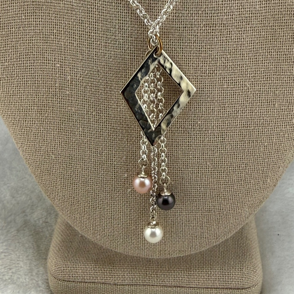 Vantel Pearls Necklace Silver Hammered Multi Pearl Pendant Women OS 32"
